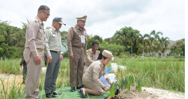 องคมนตรี เป็นประธานการประชุมศูนย์ศึกษาการพัฒนาอันเนื่องมาจากพระราชดำริสัญจร 