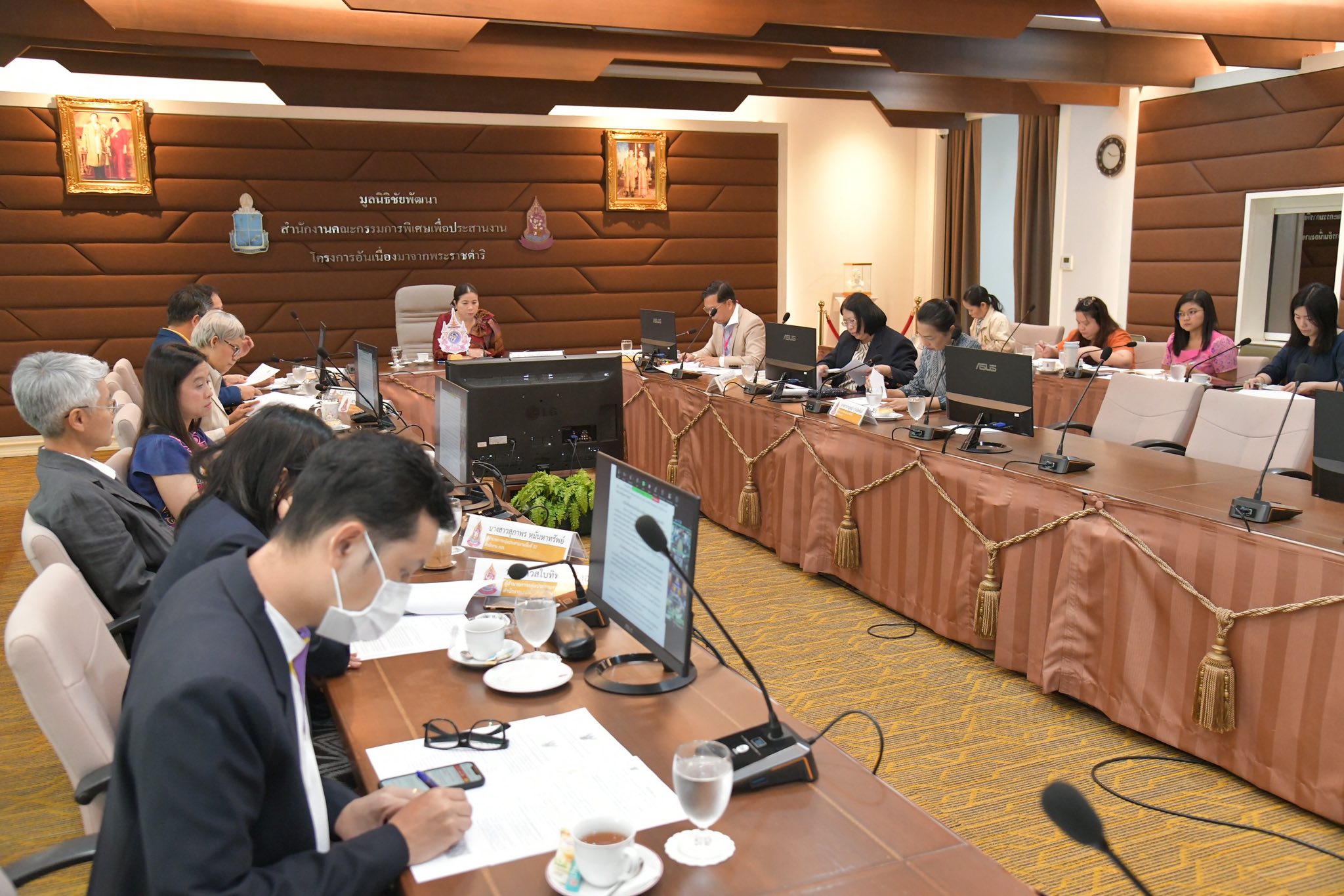 นางสุพร ตรีนรินทร์ เลขาธิการ กปร. เป็นประธานการประชุมเตรียมการคณะกรรมการบริหารโครงการศูนย์ศึกษาการพัฒนาอันเนื่องมาจากพระราชดำริ ในวันพฤหัสบดีที่ 1 พฤษภาคม 2568 