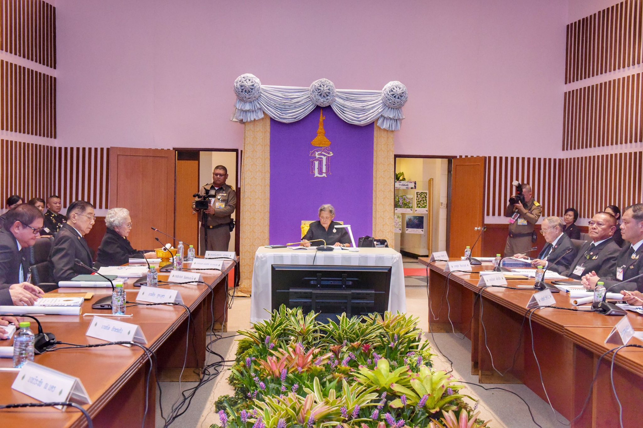 วันอังคารที่ 9 ธันวาคม 2568 เวลา 14.00 น. สมเด็จพระกนิษฐาธิราชเจ้า กรมสมเด็จพระเทพรัตนราชสุดา ฯ สยามบรมราชกุมารี เสด็จพระราชดำเนินไปอาคารชายชล สวนหลวง ร.๙